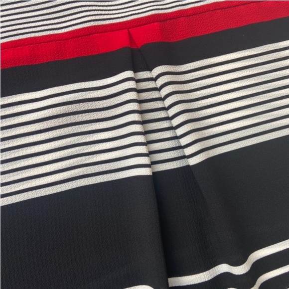 CHICO’S Striped Long Roll Tab Sleeve Button Down Career Wear Blouse Size 0 or XS - Picture 12 of 15